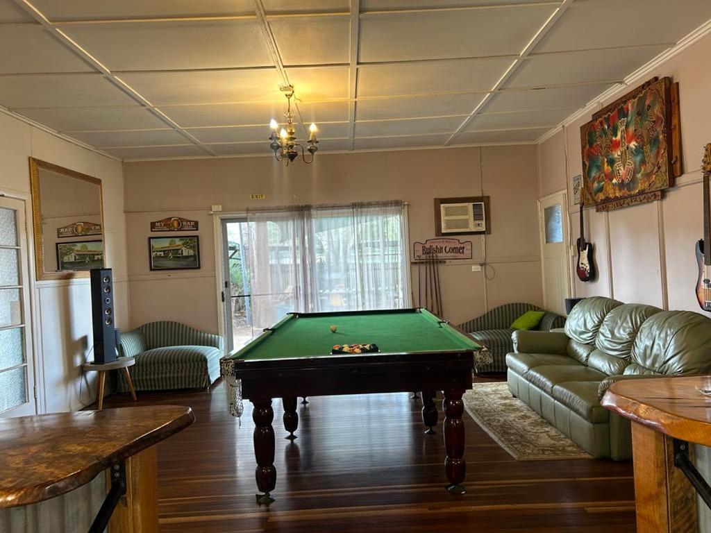 Gundy Pub & Caravan Park Gundiah Zewnętrze zdjęcie